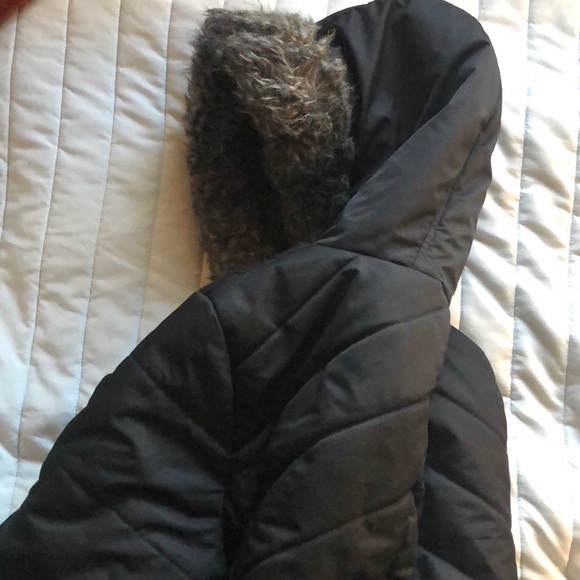 Black quilted puffer winter coat - Picture 7 of 7
